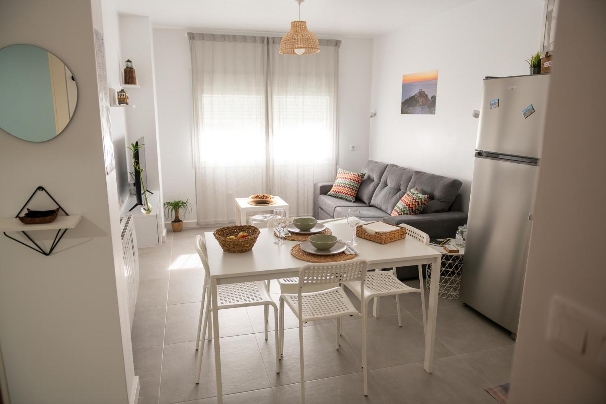 Apartamento O Tranvia En El Centro De フィニステレ エクステリア 写真